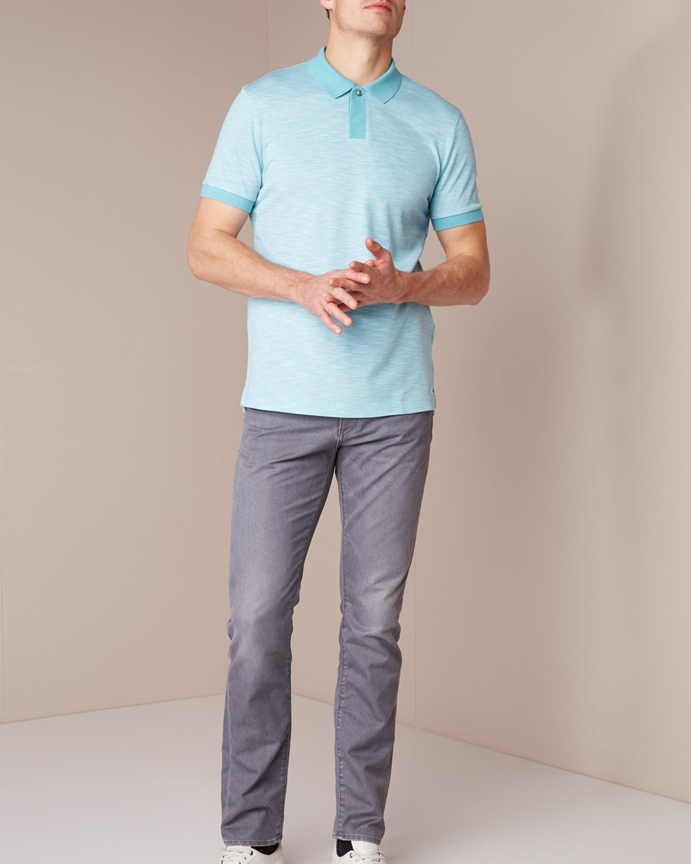JBags. Round neck
